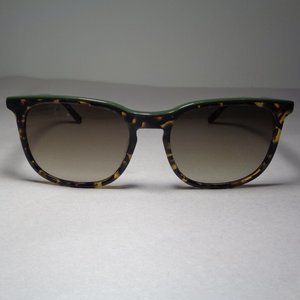 Lacoste Green Sunglasses for Women on Sale up to 90% Off  display picture 1